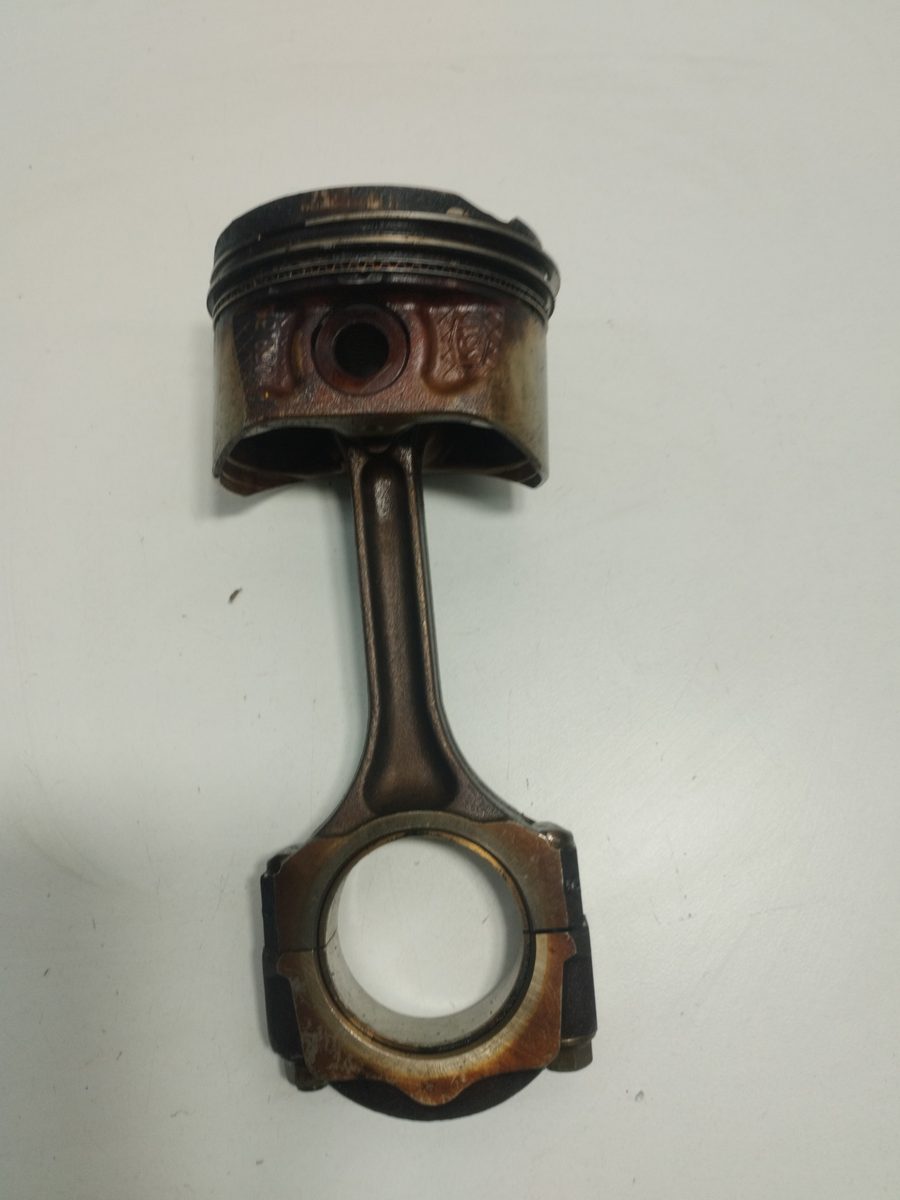Piston Y Biela Renault Clio Ii Fase I (B/CBO) 1998-2001 1.6 Initiale (B/CBOD) 1.6L 66kW