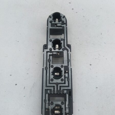 Porta Lampara Trasero Izquierdo Mercedes-Benz Clase A (W168) 1997-2004 ULO3310