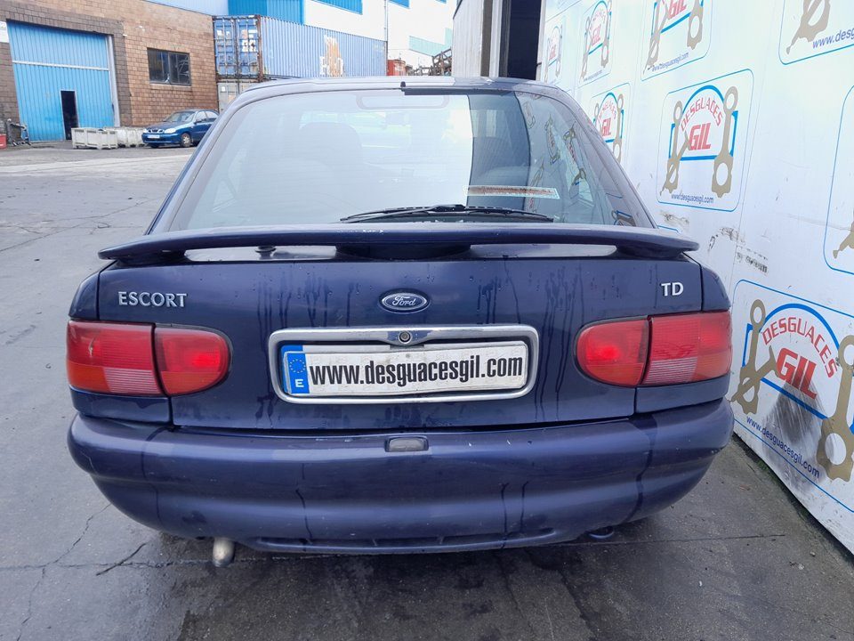 Ford Escort del que se desmontó esta pieza