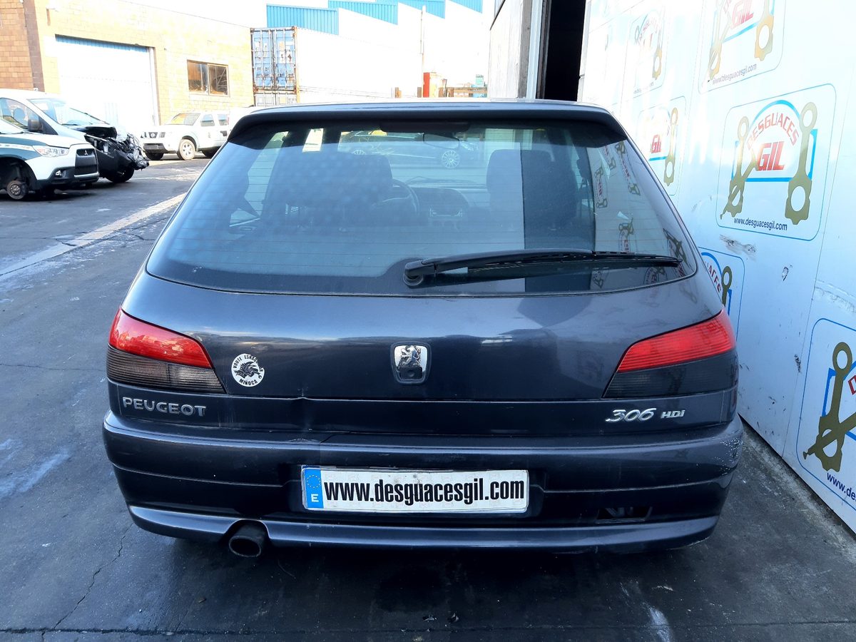 Peugeot 306 3/4/5 Puertas (S2) del que se desmontó esta pieza