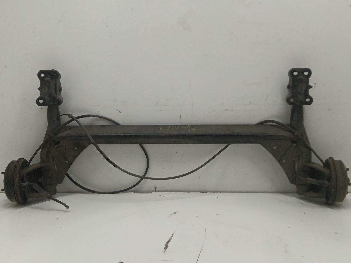 Puente Trasero Ford Escort Berlina 1986-1996 CL 1.6L 65kW