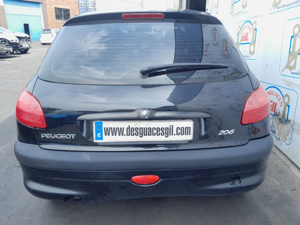 Peugeot 206 del que se desmontó esta pieza