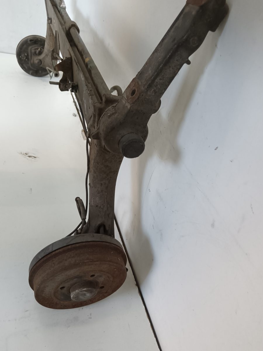 Puente Trasero Renault Express 1989-1994