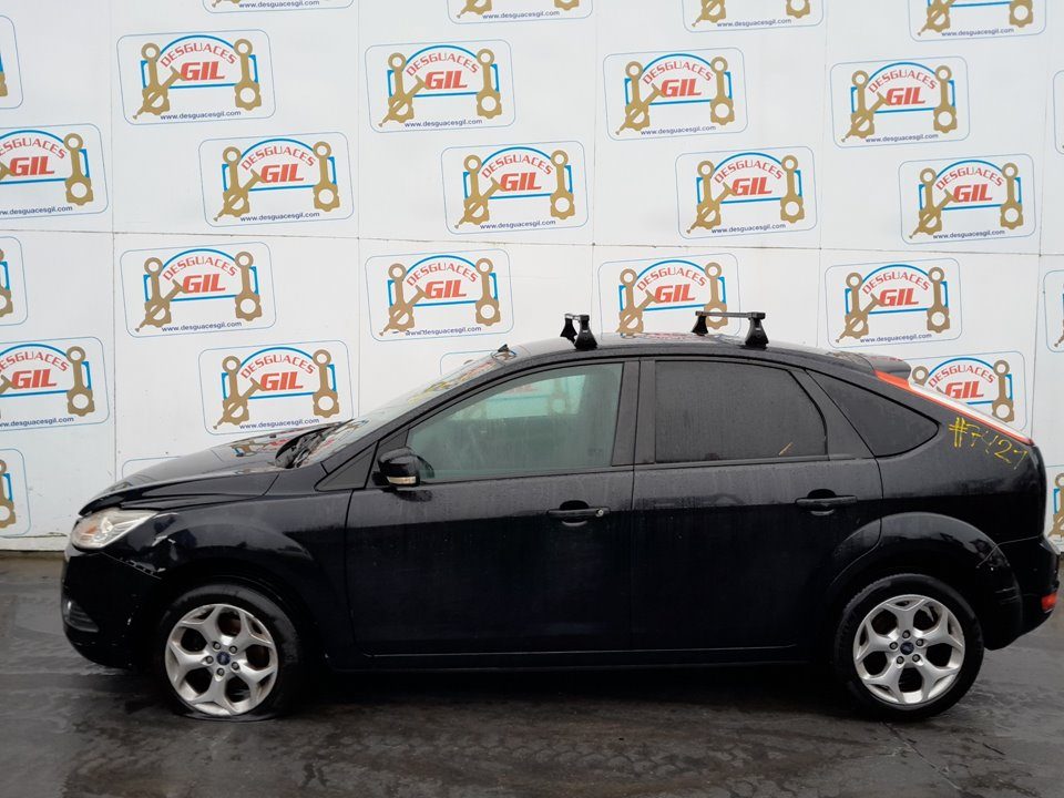 Ford Focus Lim. (CB4) del que se desmontó esta pieza