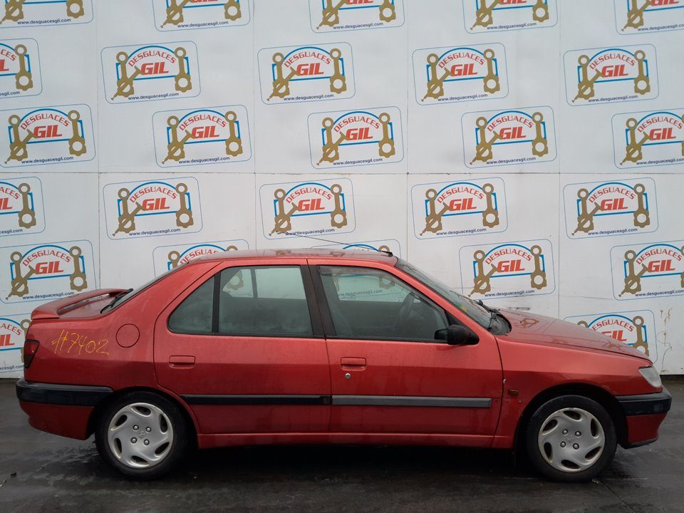 Peugeot 306 4 Puertas (S1) del que se desmontó esta pieza