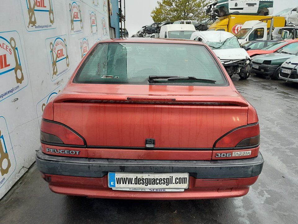 Peugeot 306 4 Puertas (S1) del que se desmontó esta pieza