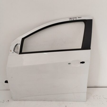 Puerta Delantera Izquierda Chevrolet Sonic Berlina Hatchback 2011-2016 LTZ