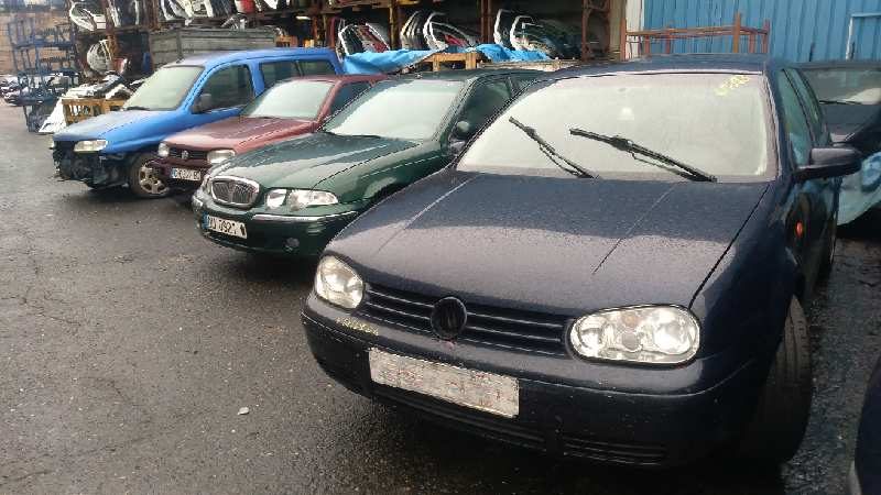 Volkswagen Golf IV (1J1) del que se desmontó esta pieza