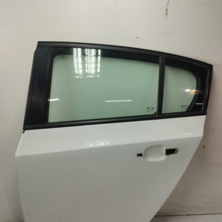 Puerta Trasera Izquierda Chevrolet Cruze 2009-2014 LS