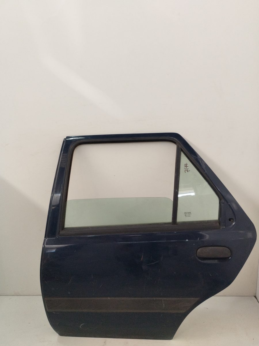 Puerta Trasera Izquierda Ford Fiesta (DX) 1999-2002