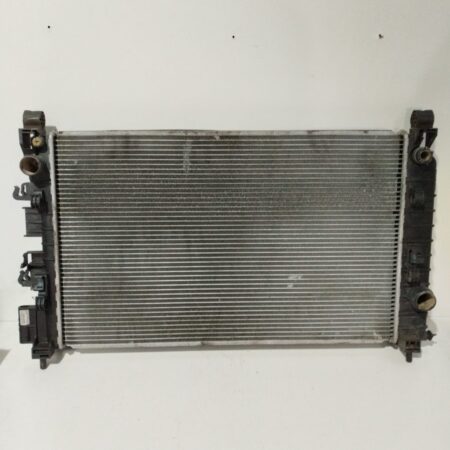 Radiador Agua Chevrolet Sonic Berlina Hatchback 2011-2016 LTZ 1.6L 85kW 622836