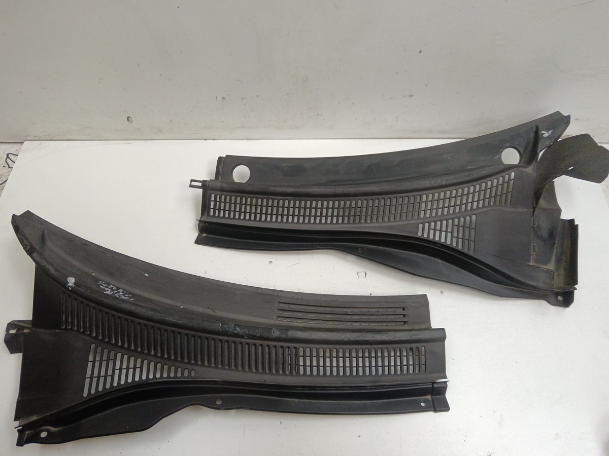 Rejilla De Torpedo Suzuki Swift Berlina (MZ) 2005-2012 GL (3-ptas.)