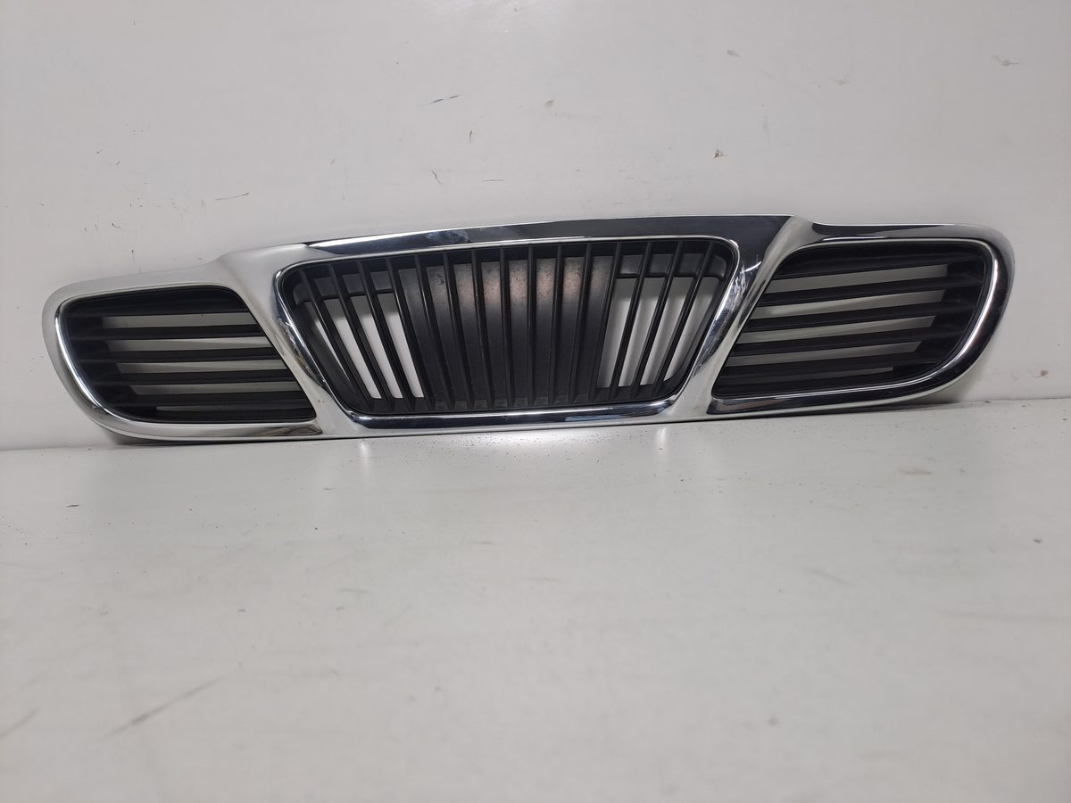 Rejilla Delantera Daewoo Lanos 1997-2004