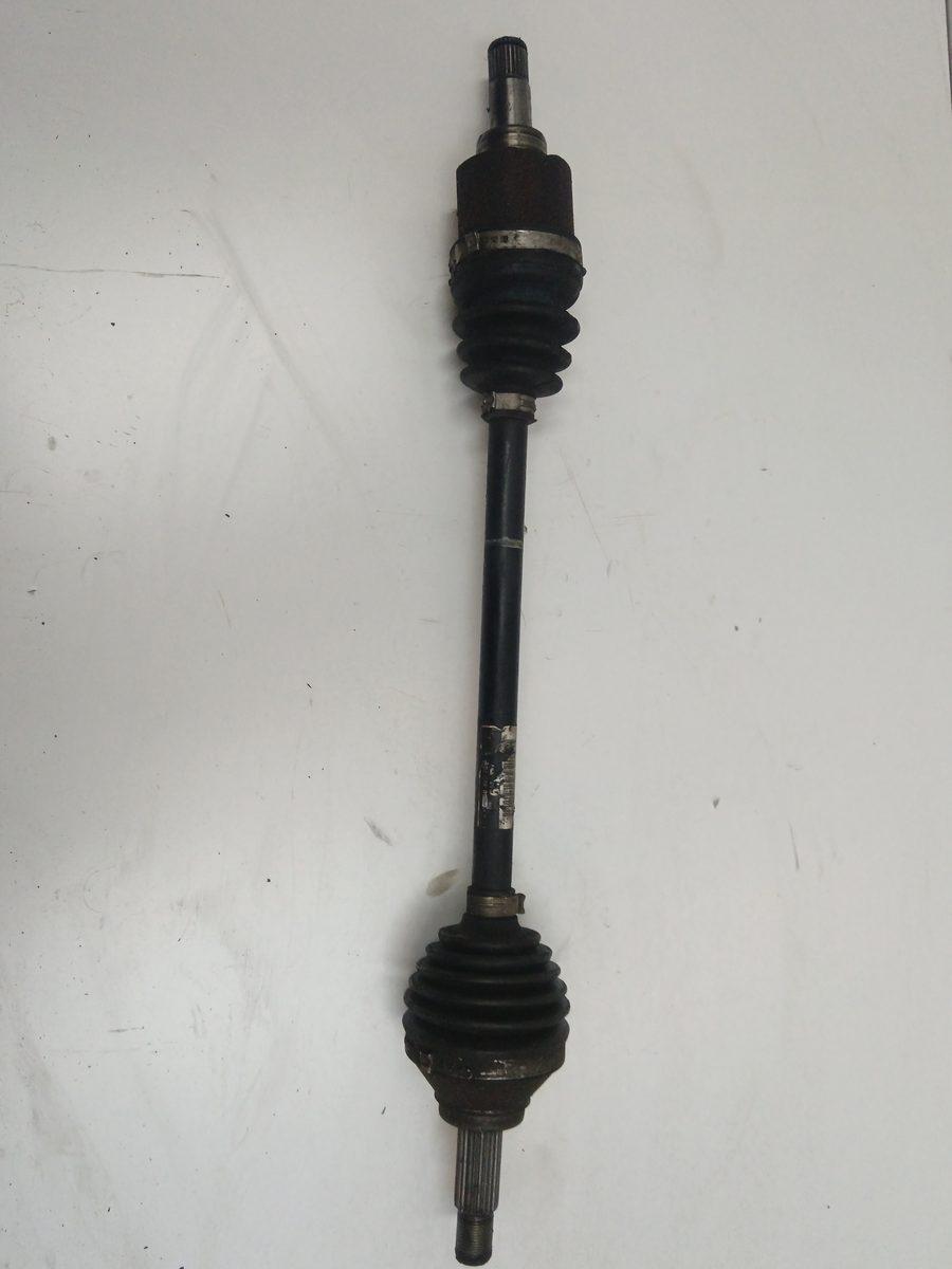 Semieje Delantero Derecho/Izquierdo Volkswagen Up! (121) 2011-2016 *