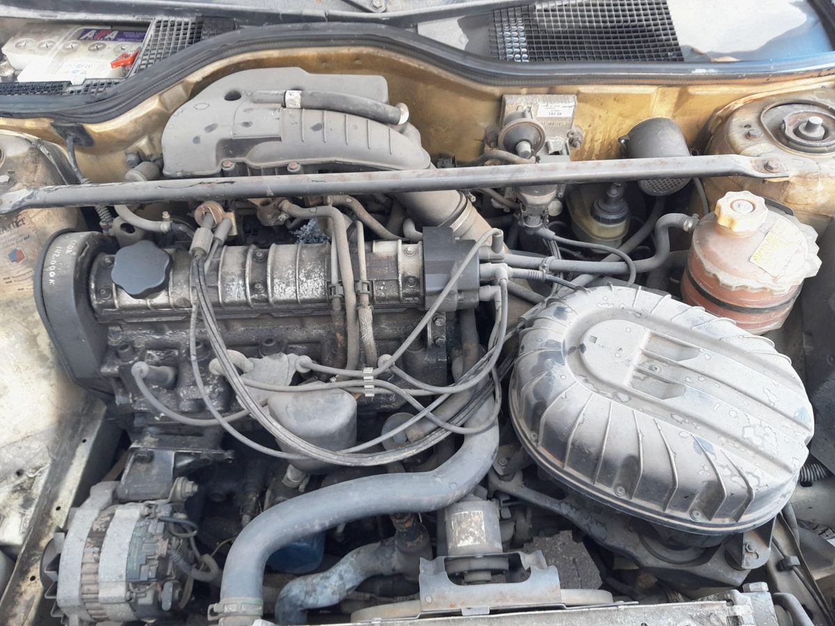 Renault 19 Hatchback (B/C53) del que se desmontó esta pieza