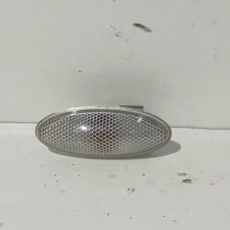 Señalero Lateral Toyota Corolla (E15) 2006-2011 Luna