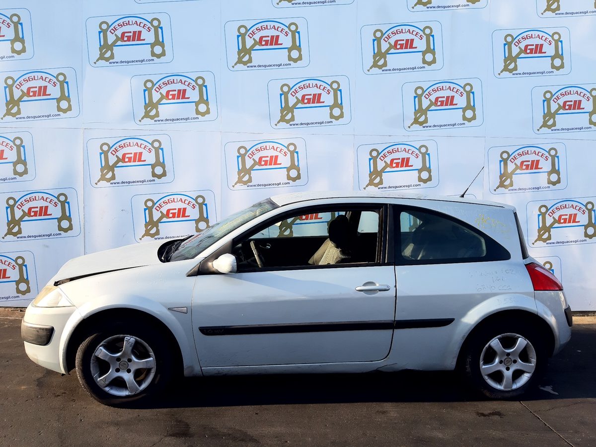 Renault Megane II 5p del que se desmontó esta pieza