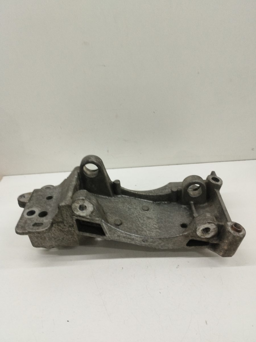 Soporte Alternador Citroën C5 Berlina 2004-2008 Exclusive 2.0L 103kW 9648735580