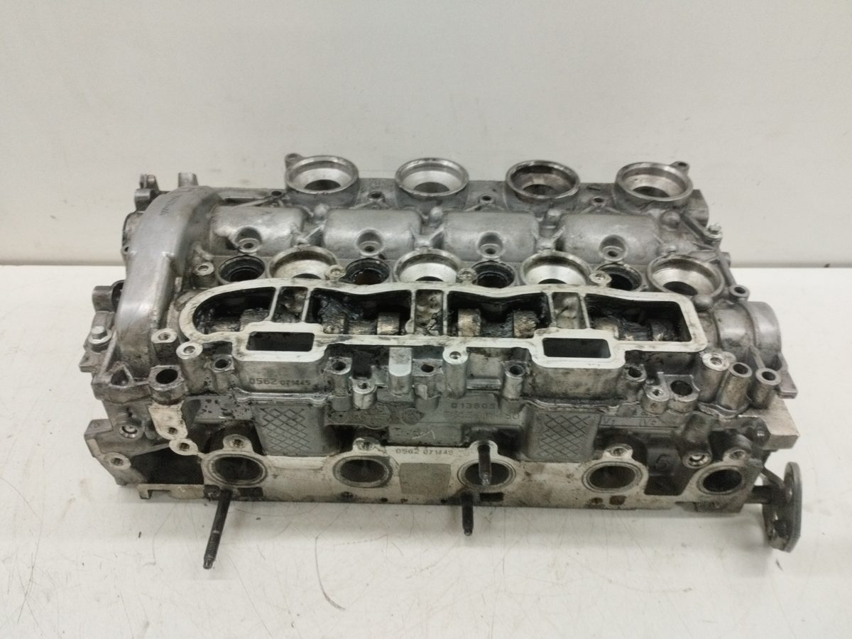 Tapa De Cilindros Citroën C4 Berlina 2004-2011 1.6 16V HDi FAP 1.6L 80kW 9655911480