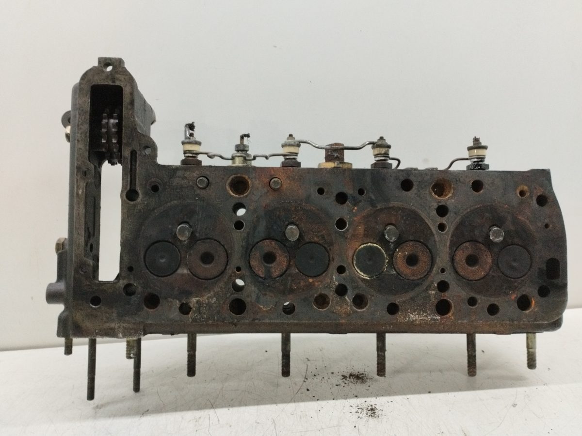 Tapa de Cilindros Mercedes-Benz Clase E (W114/W115) desde 1970