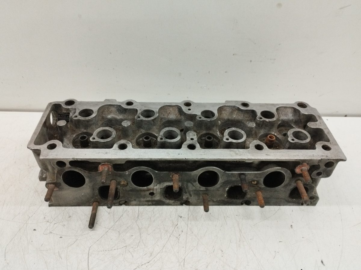 Tapa De Cilindros Opel Astra F Berlina 1991-1998 Básico 1.7L 44kW 90400101