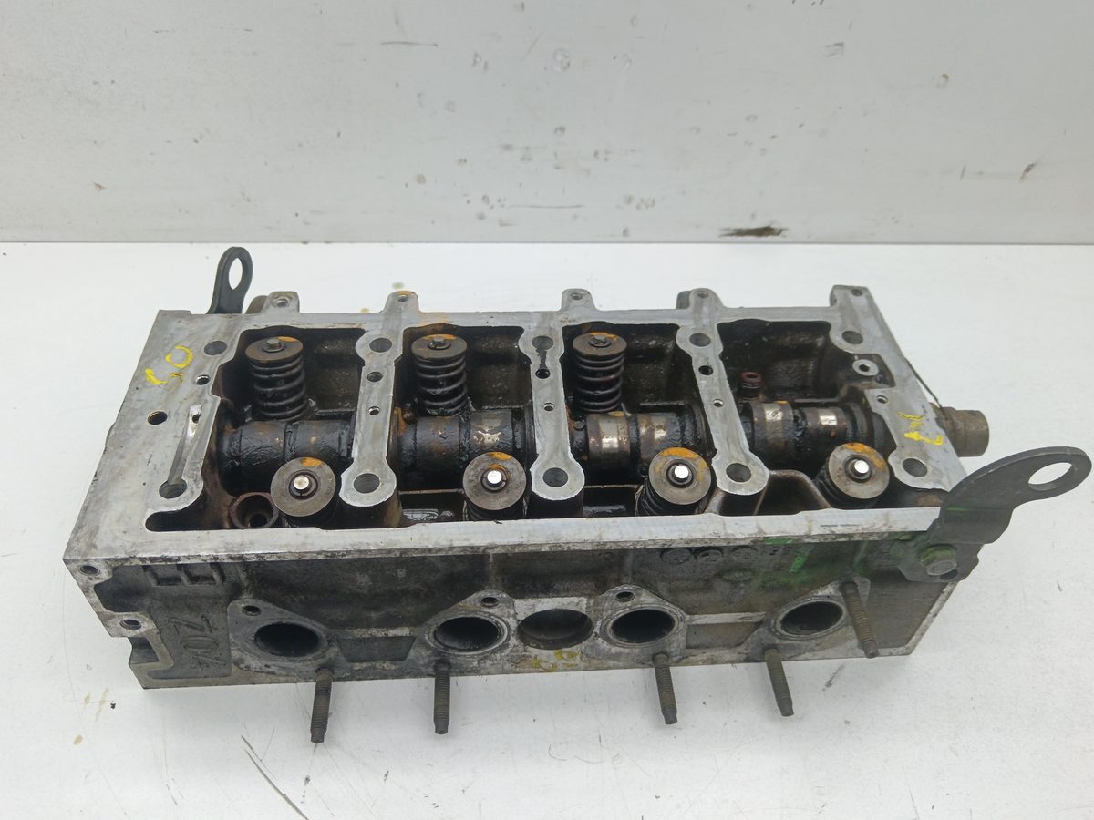 Tapa De Cilindros Peugeot 206 Berlina 1998-2010 XR 1.4L 55kW 9627748110