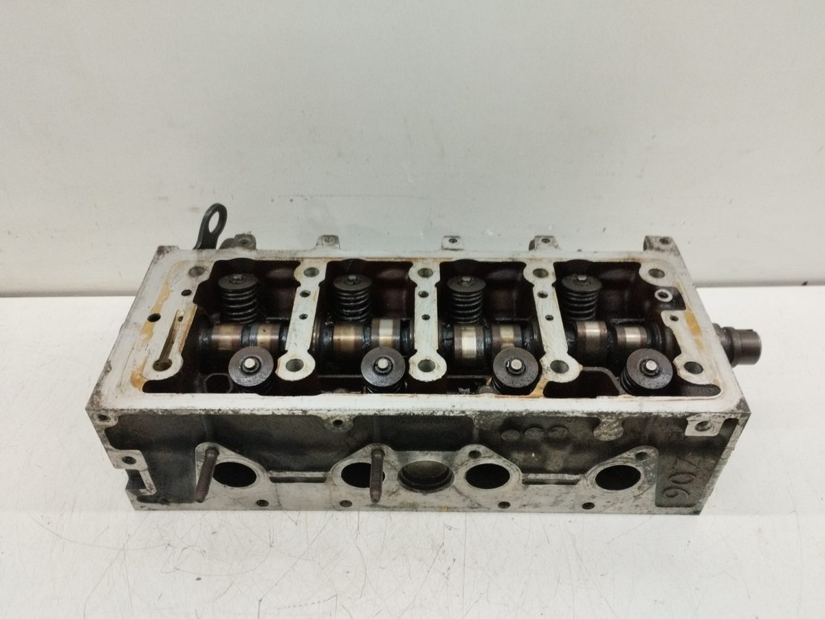 Tapa De Cilindros Peugeot 206 Berlina 1998-2010 XR 1.4L 55kW 9634005110