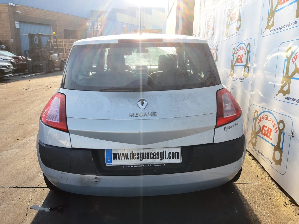 Renault Megane II 5p del que se desmontó esta pieza
