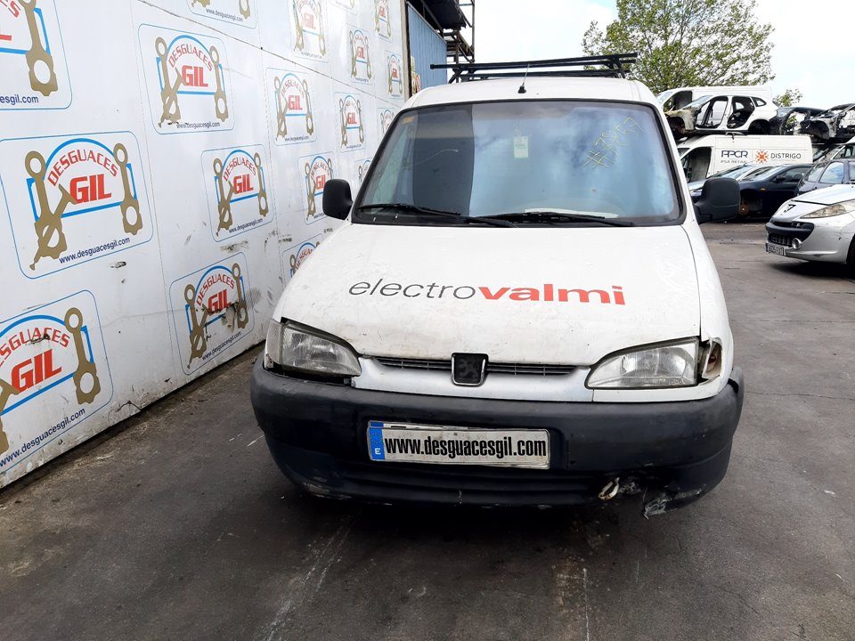 Peugeot Partner (S2) del que se desmontó esta pieza