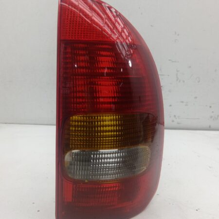 Farol Trasero Derecho Exterior Chevrolet Corsa B 1993-1997