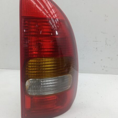 Farol Trasero Derecho Exterior Chevrolet Corsa B 1993-1997