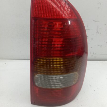 Farol Trasero Derecho Exterior Chevrolet Corsa B 1993-1997