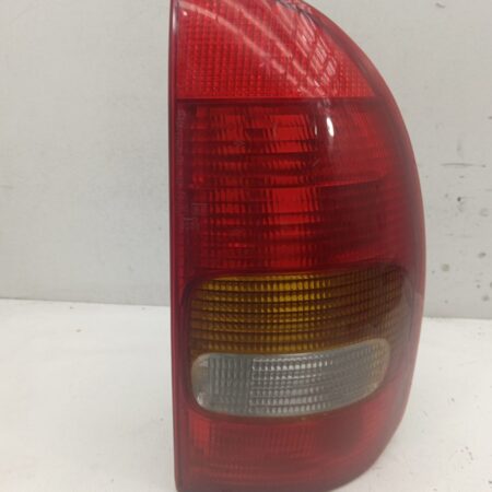 Farol Trasero Derecho Exterior Chevrolet Corsa B 1993-1997