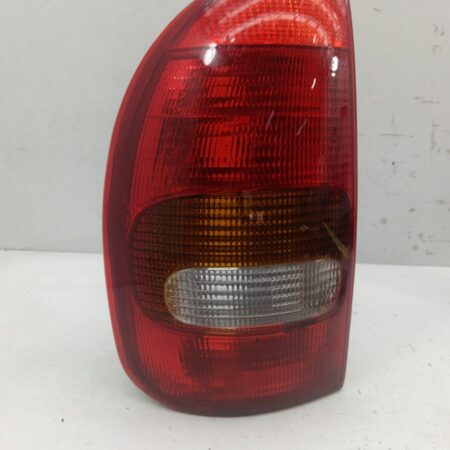 Farol Trasero Izquierdo Exterior Chevrolet Corsa B 1993-1997