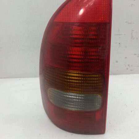 Farol Trasero Izquierdo Exterior Chevrolet Corsa B 1993-1997