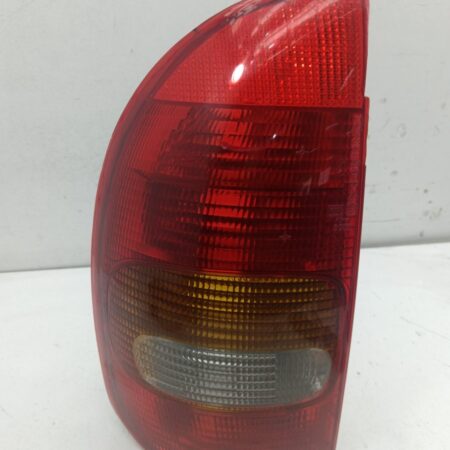Farol Trasero Izquierdo Exterior Chevrolet Corsa B 1993-1997