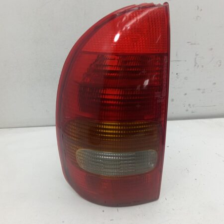 Farol Trasero Izquierdo Exterior Chevrolet Corsa B 1993-1997
