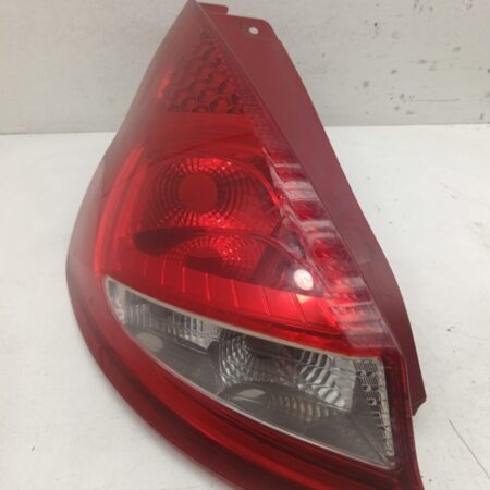 Farol Trasero Izquierdo Exterior Ford Fiesta (CB1) 2008-2013
