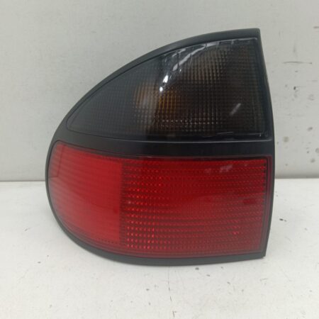 Farol Trasero Izquierdo Exterior Renault Laguna (B56) 1998-2001